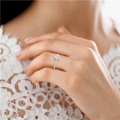 1.50 Carat Flower Shaped Round Diamond Solitaire Ring in 14K Yellow Gold